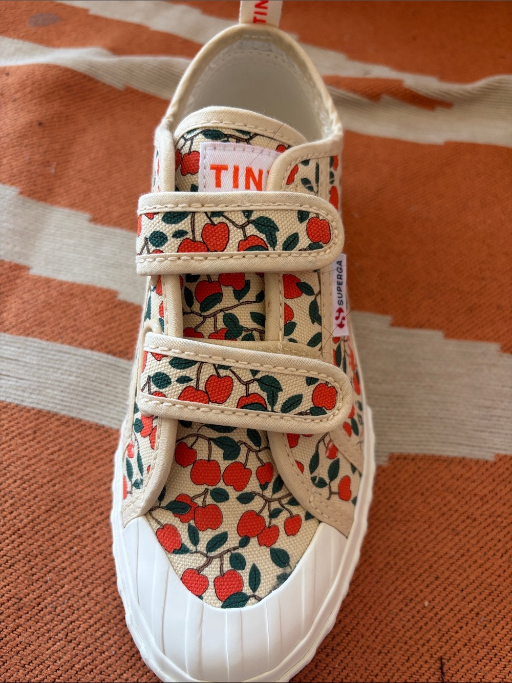 Tinycottons and Superga cream/cherry canvas Velcro sneakers - Picture 5 of 12
